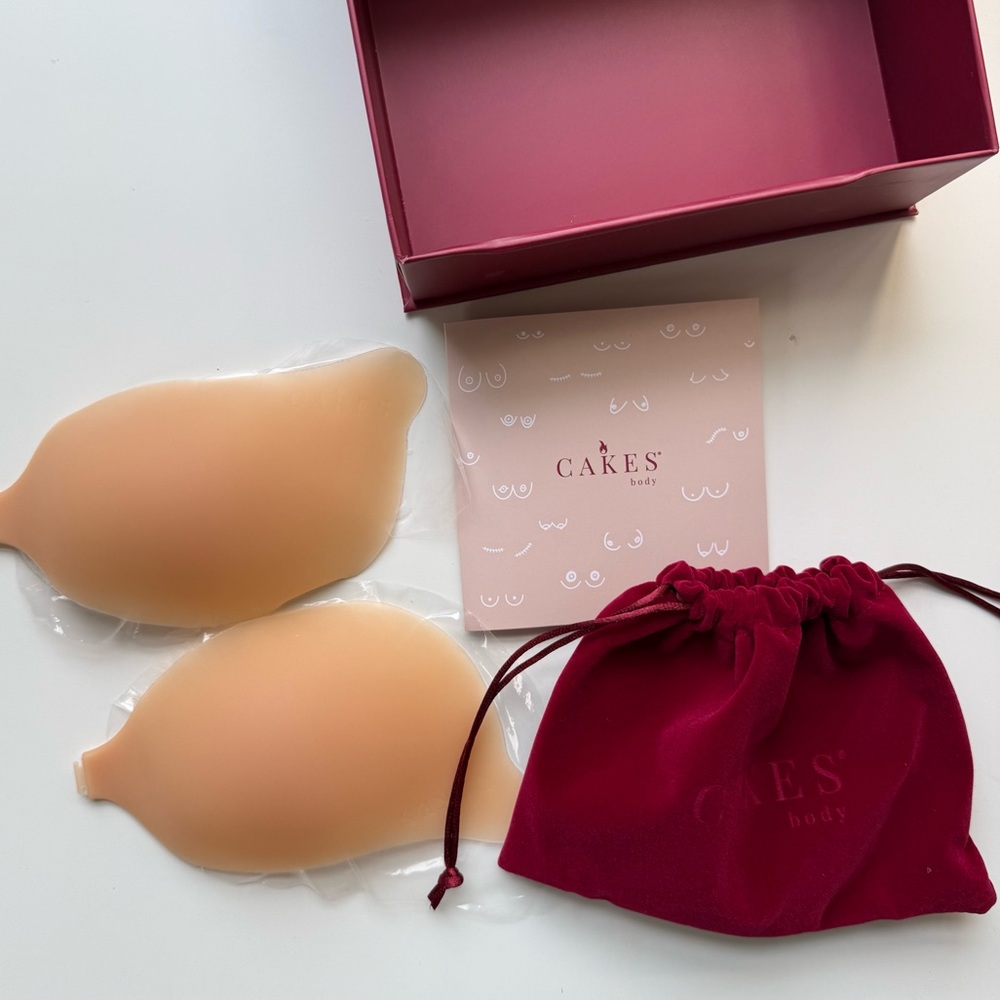 CAKES Adhesive Cleavage Bra A-B Honey